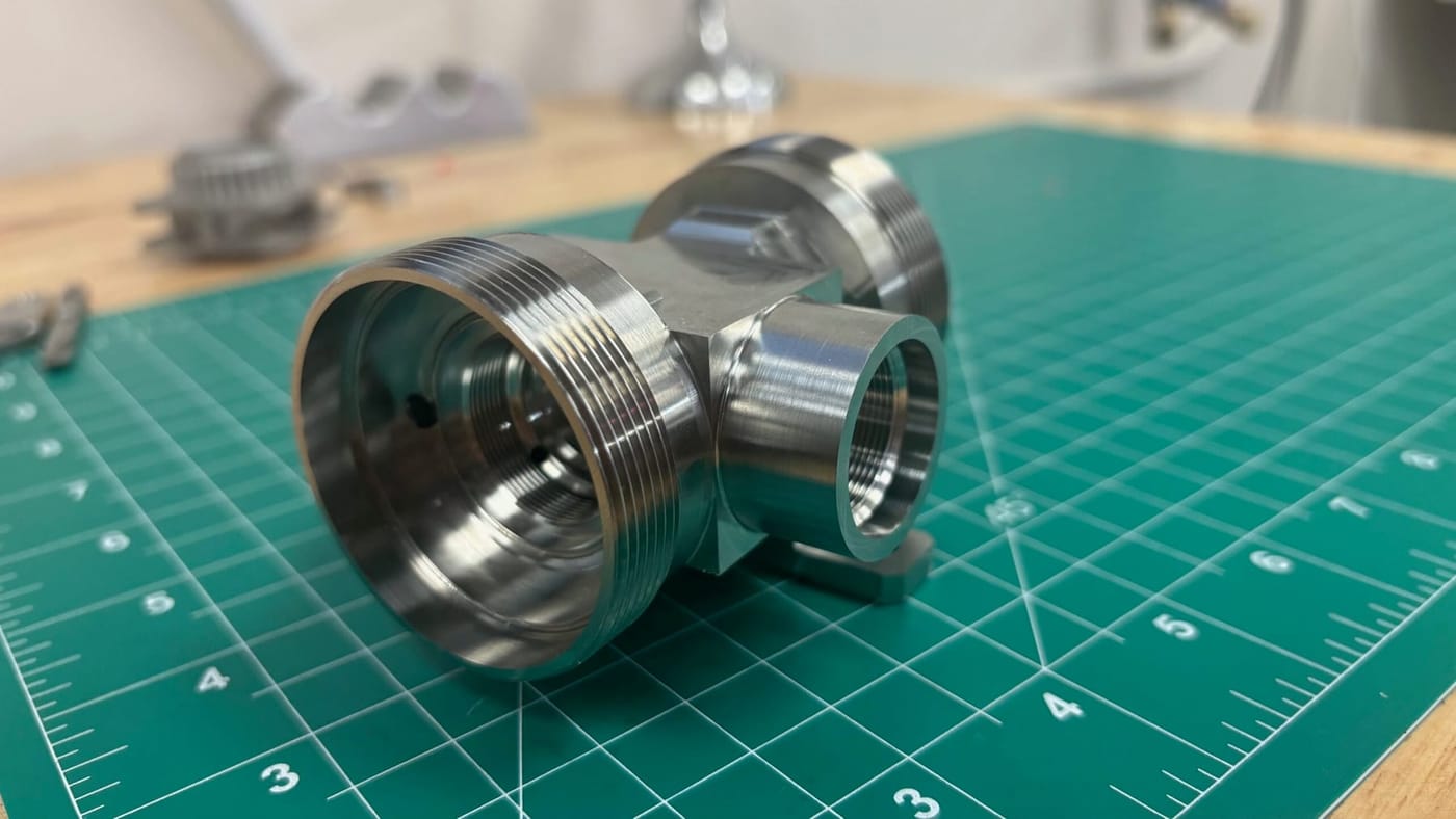 Precision-machined pressure regulator body